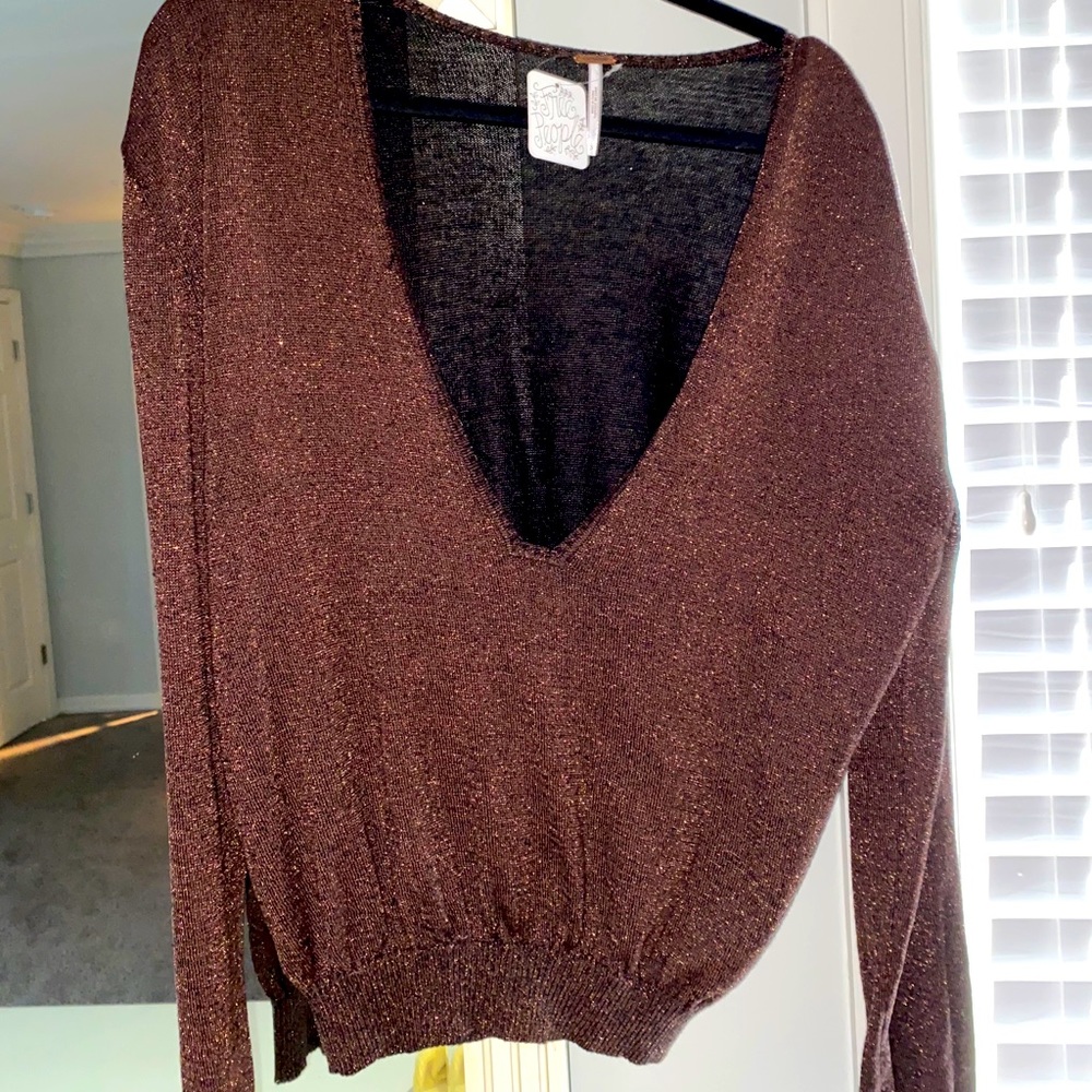 Free people long sleeved shirt/ sweater